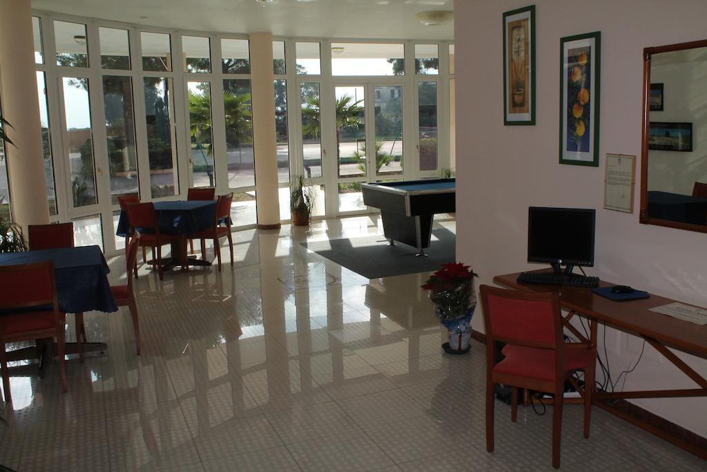 Hotel Minerva Brindisi Exterior photo
